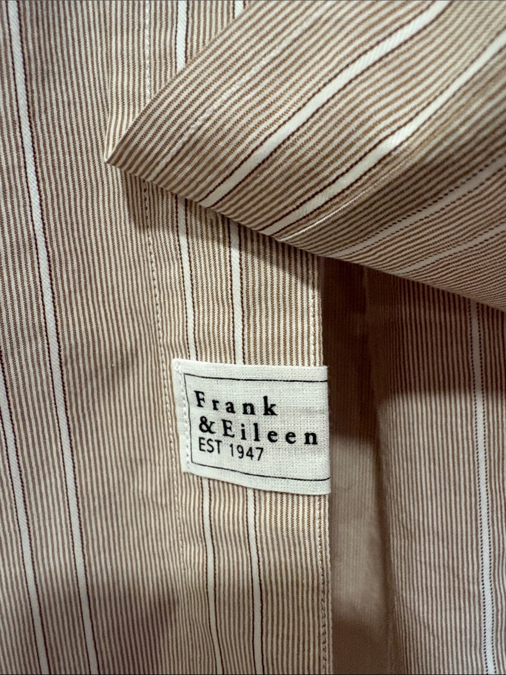 Frank & Eileen Silvio Blush Stripe Italian Cotton Button-Up Shirt Small - Picture 3 of 9